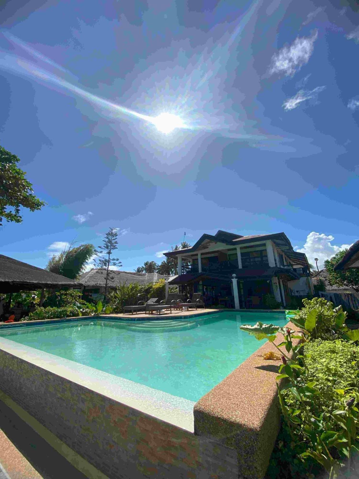Romantic Beach Villas General Luna  Eksteriør billede