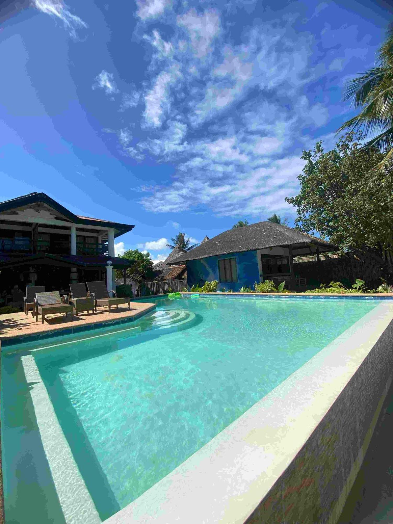 Romantic Beach Villas General Luna  Eksteriør billede