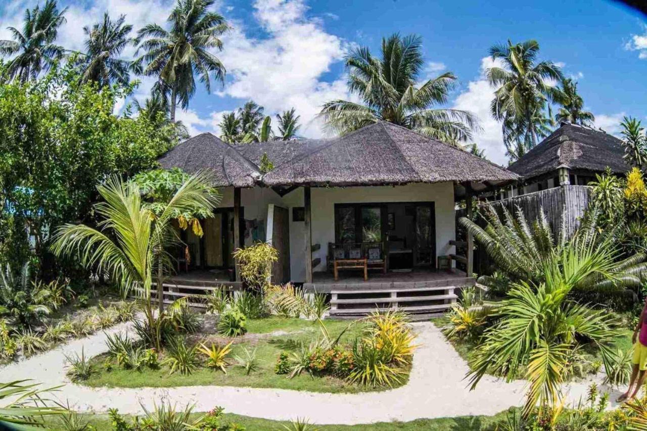 Romantic Beach Villas General Luna  Eksteriør billede